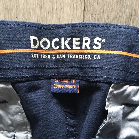 DOCKERS NAVY CHINOS: SIZE 32W by 30”L (GREAT CONDITION) - Picture 2 of 5
